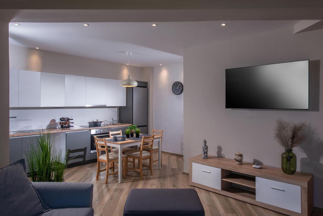 Archipelagos Apt In The Heart Of The City Ираклион Экстерьер фото